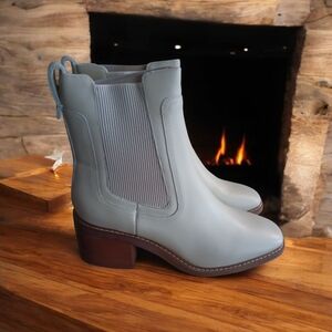 Elegant Cream Ankle Boots